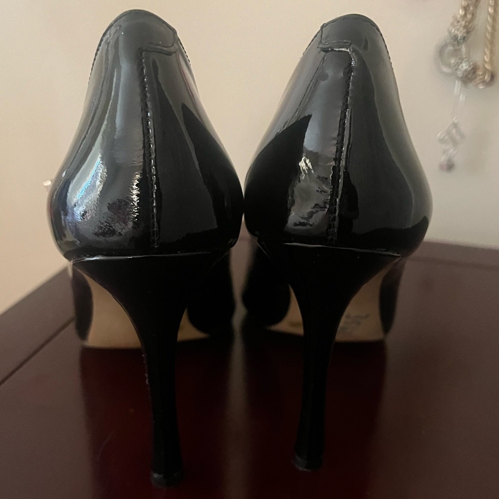 Vince Camuto Black patent leather Mary Jane heels